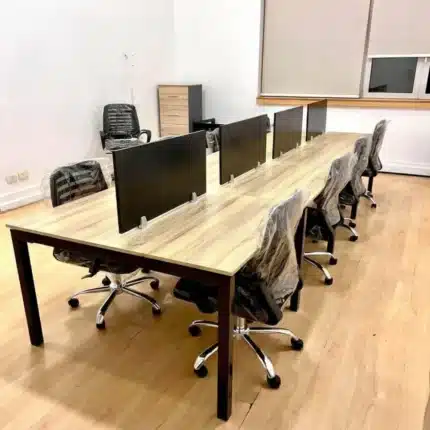 وحدة خلية مكتب جماعي خشب إسباني – (8 أفراد) بهيكل حديد 1.25 مللي